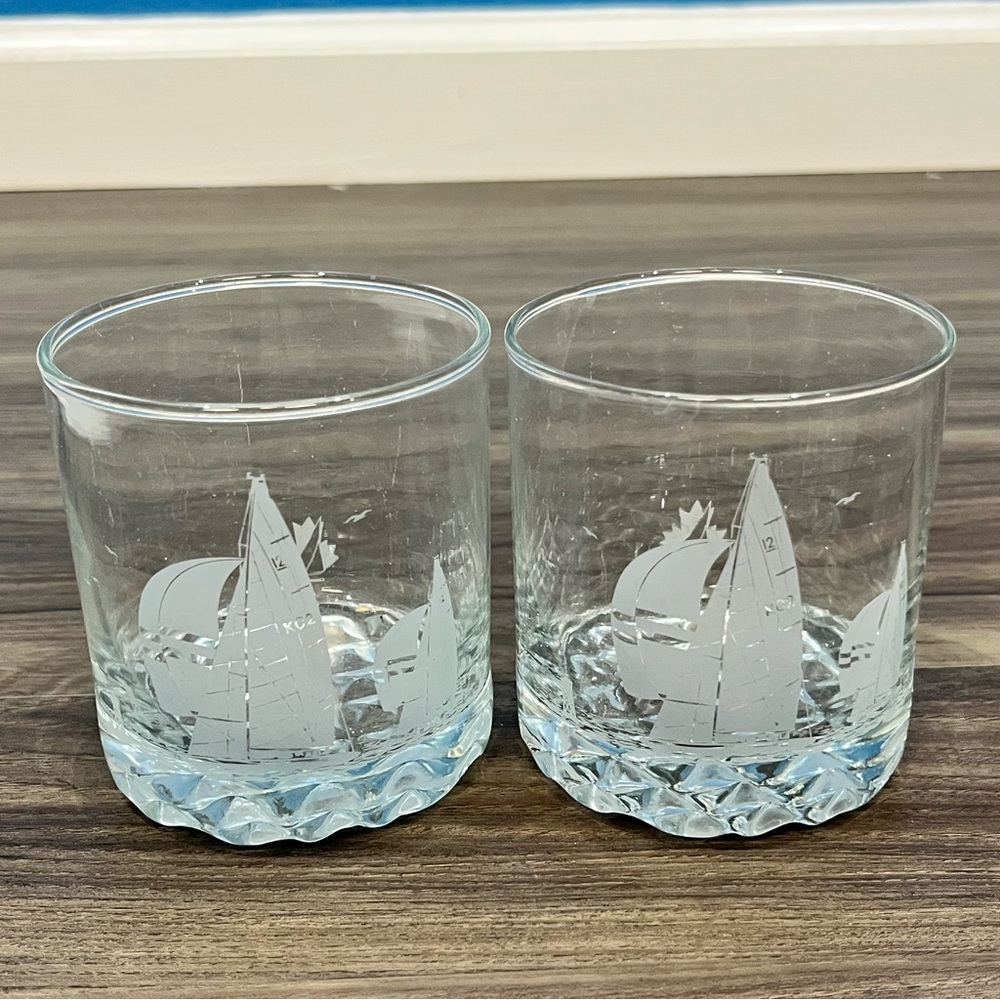 2 Vintage Etched Canada II Yacht Boat Nautical Whiskey Cocktail Glasses